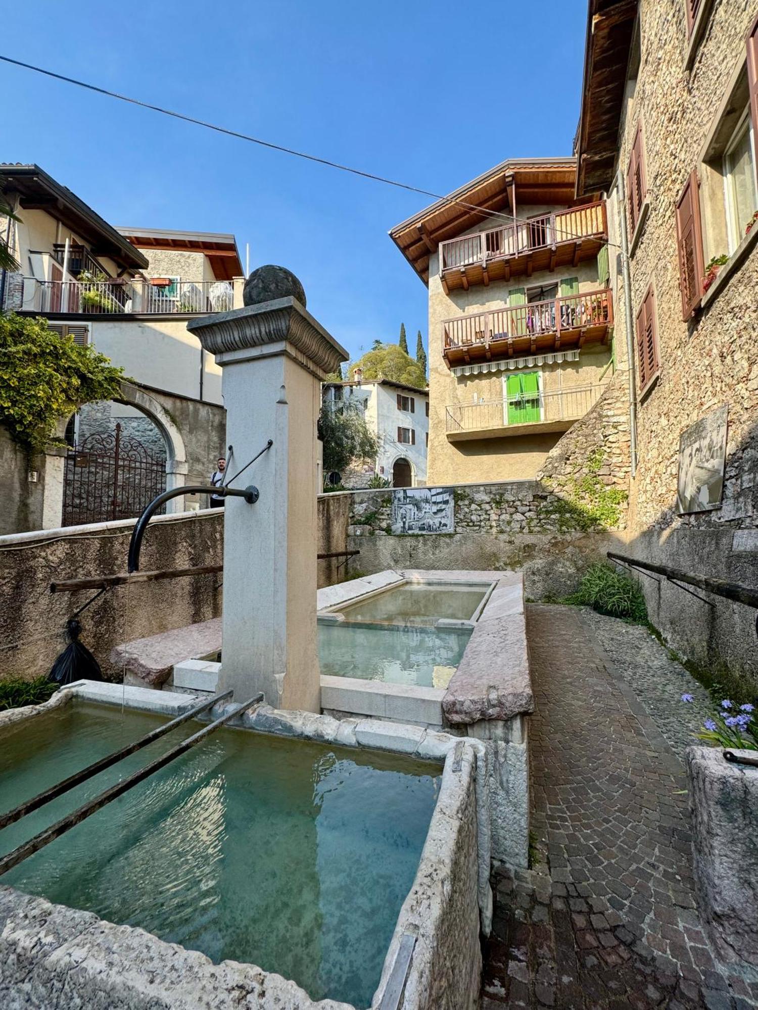 Appartamento Cozy Old Town Arco Esterno foto